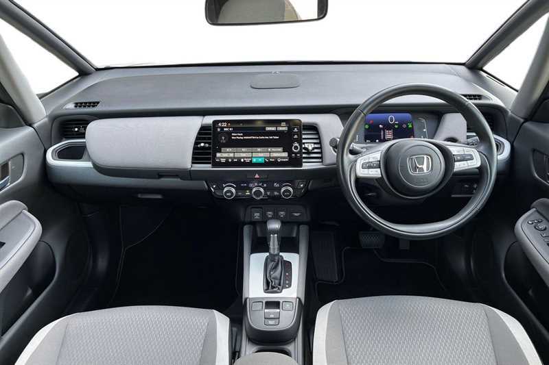 Honda Jazz 1.5 I-mmd Hybrid Crosstar Ex Ecvt Grey #4