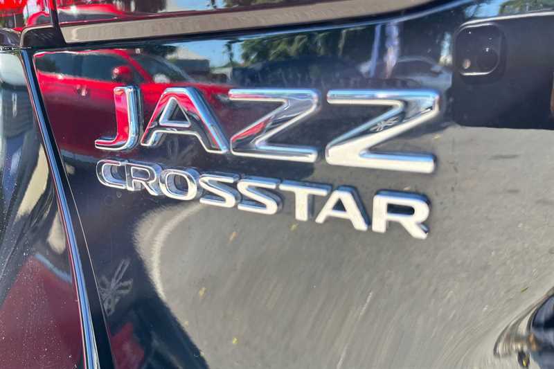 Honda Jazz Honda 1.5 I-mmd Hybrid Crosstar Ex Ecvt Hatchb White #34