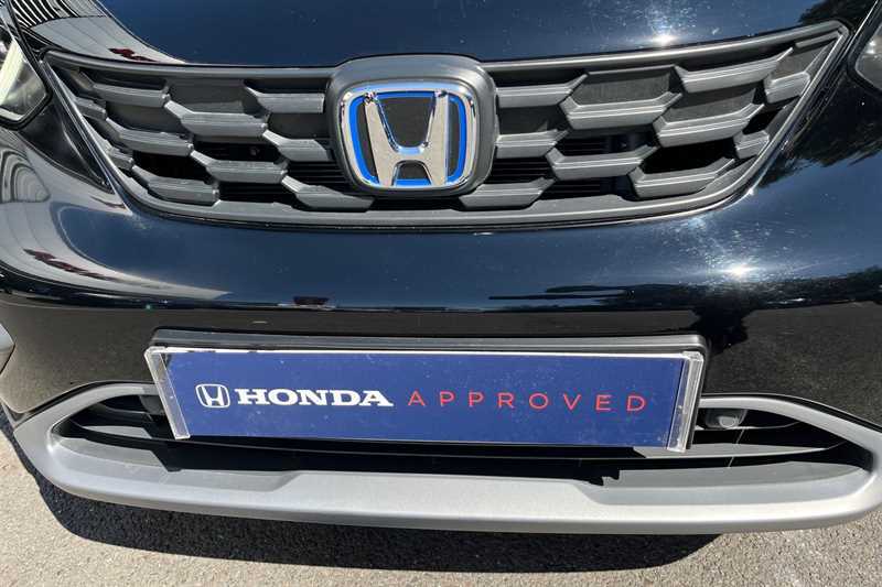 Honda Jazz Honda 1.5 I-mmd Hybrid Crosstar Ex Ecvt Hatchb White #44