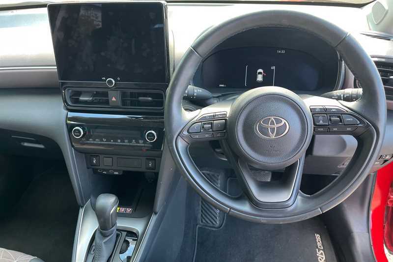 Toyota Yaris Cross Premiere Edition White #18