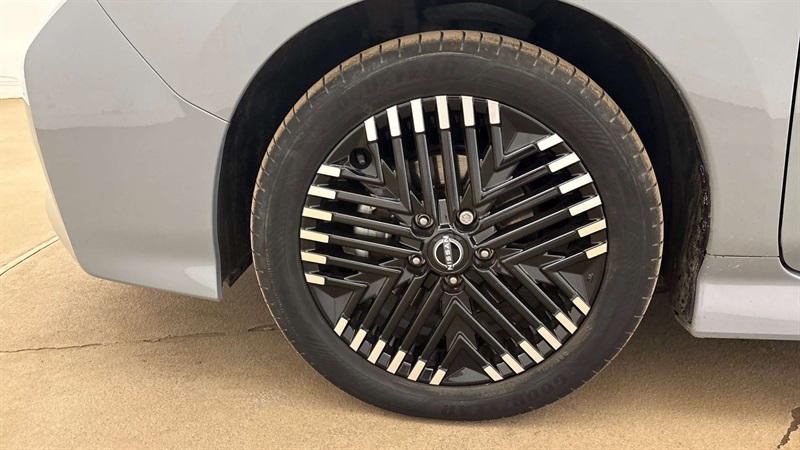 Nissan Leaf 110Kw N-connecta 39Kwh Black #6