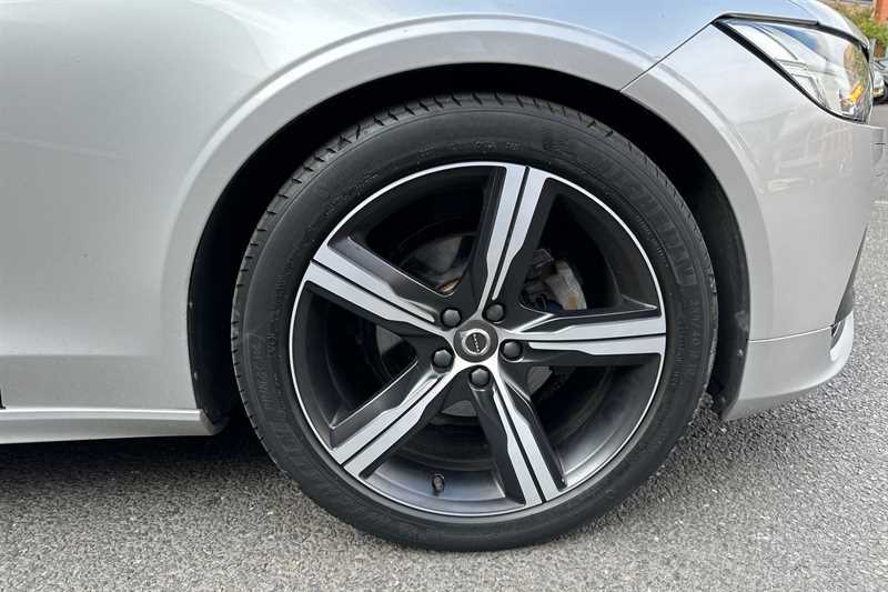Volvo V90 Volvo Estate 2.0 D4 R Design Geartronic Silver #25