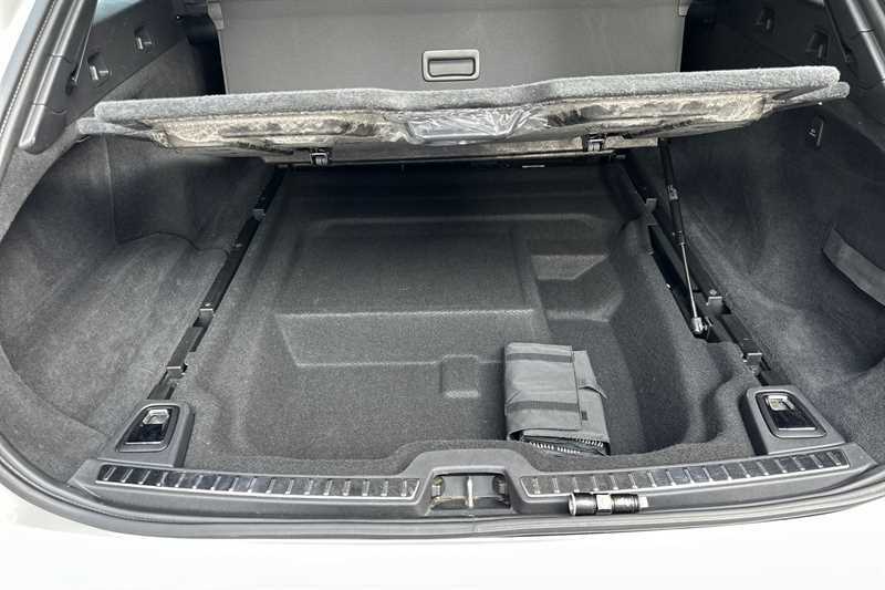 Volvo V90 Volvo Estate 2.0 D4 R Design Geartronic Silver #22