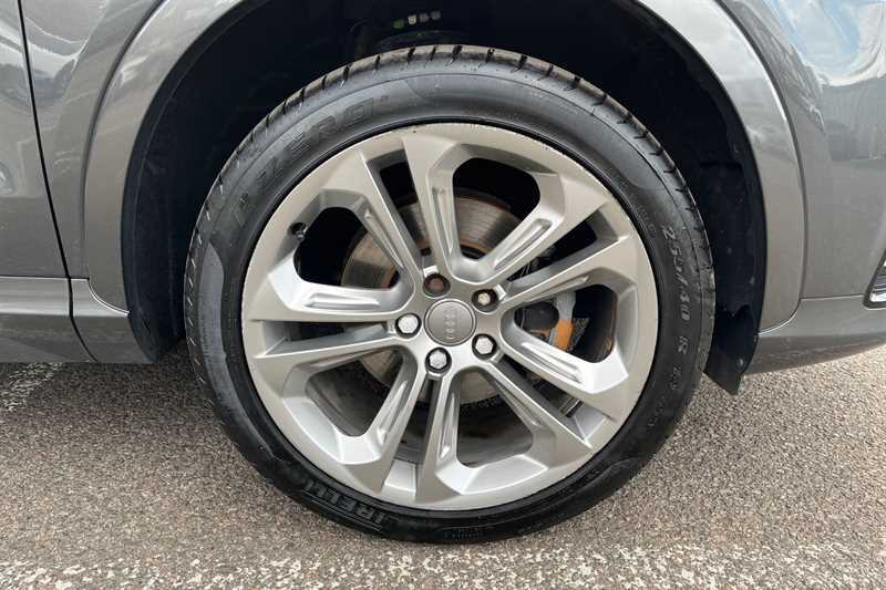 Audi Q3 2.0 Tfsi Se Suv S Tronic Quattro Euro 5 Black #21