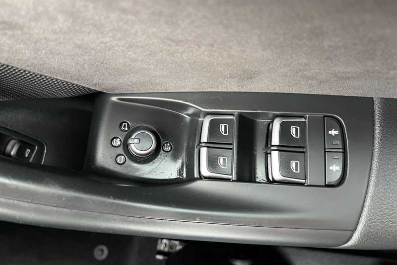 Audi Q3 2.0 Tfsi Se Suv S Tronic Quattro Euro 5 Black #18