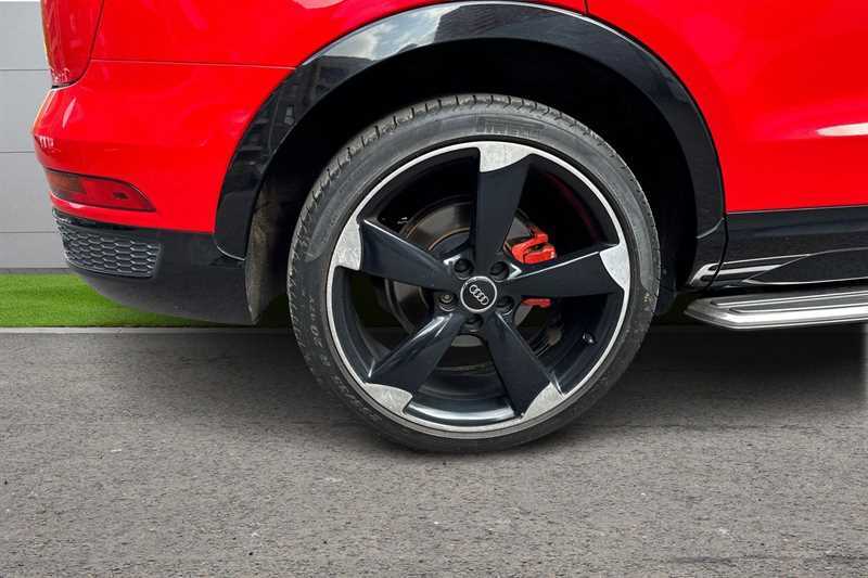 Audi Q3 2.0 Tdi Quattro Black Edition 5 Seat Family Black #9