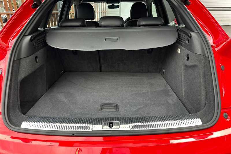 Audi Q3 2.0 Tdi Quattro Black Edition 5 Seat Family Black #20