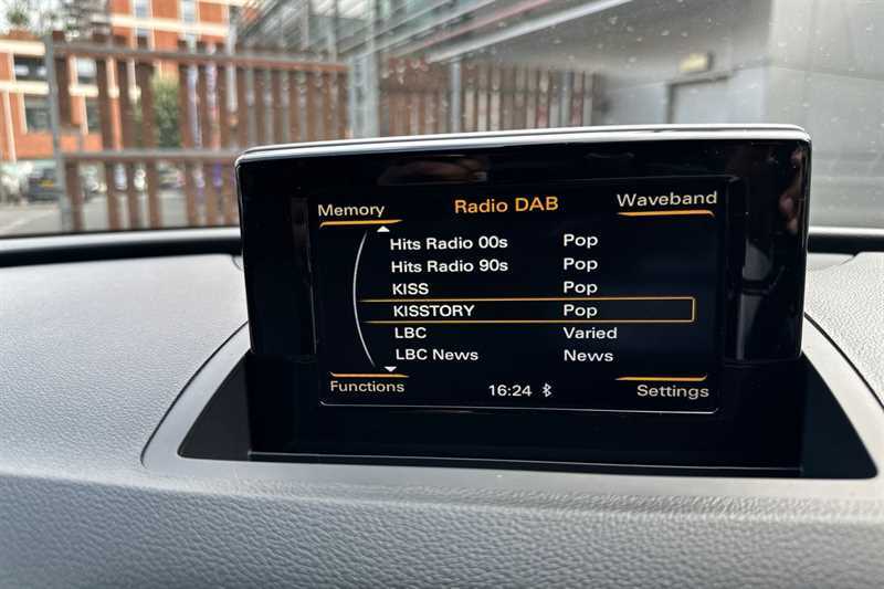 Audi Q3 2.0 Tdi Quattro Black Edition 5 Seat Family Black #16