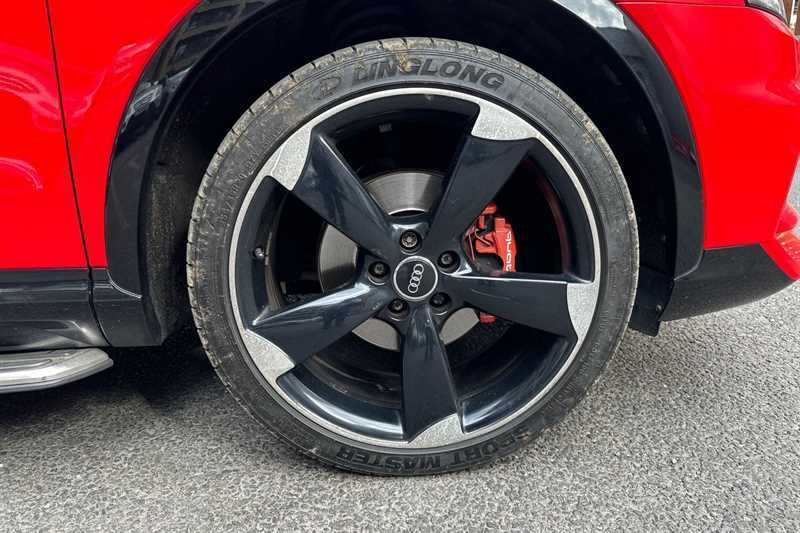 Audi Q3 2.0 Tdi Quattro Black Edition 5 Seat Family Black #30