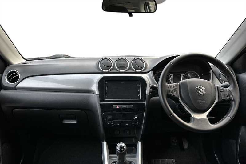 Suzuki Vitara 1.6 Sz-t LN66VUY White #4