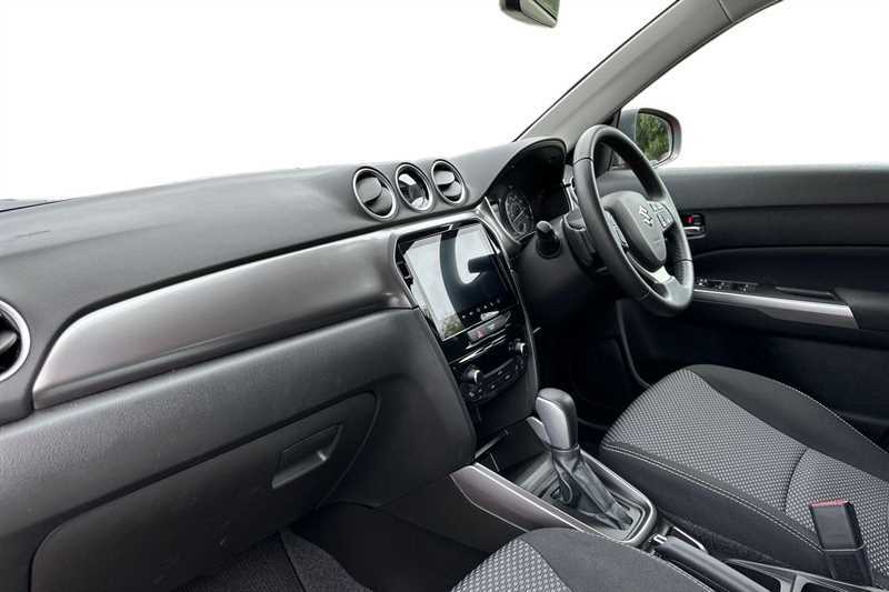 Suzuki Vitara 1.4 Boosterjet Mhev 109 Motion LT26XFW Red #2
