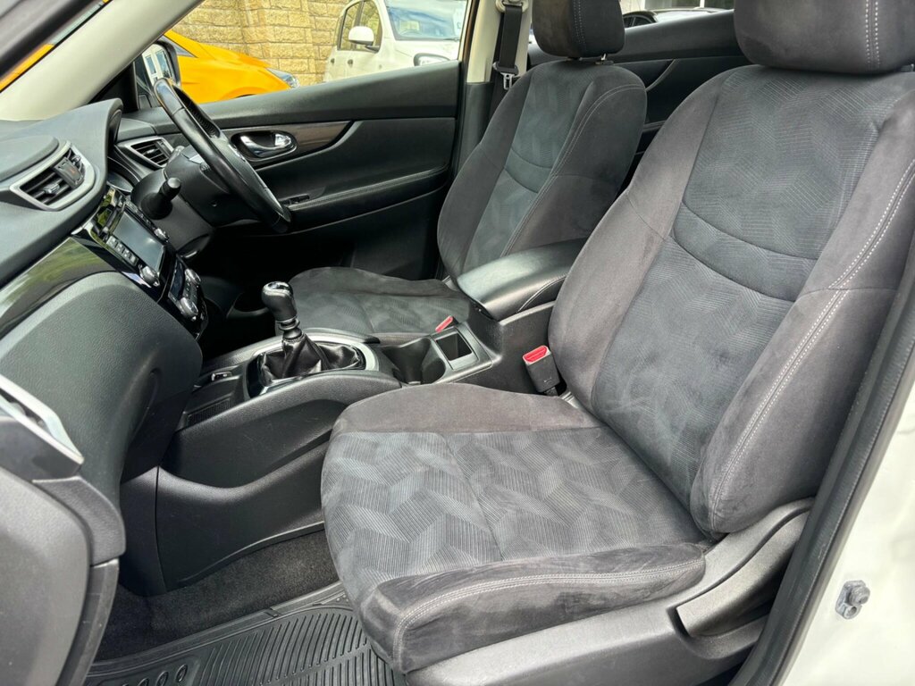 Nissan X-Trail  Black #25