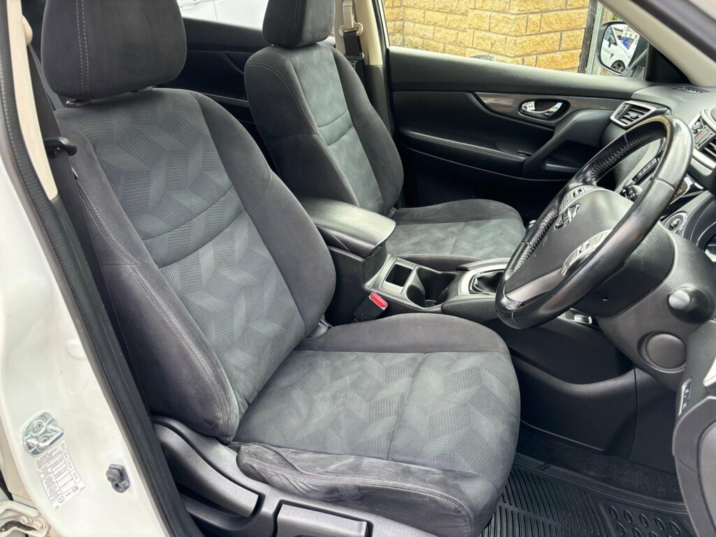 Nissan X-Trail  Black #22