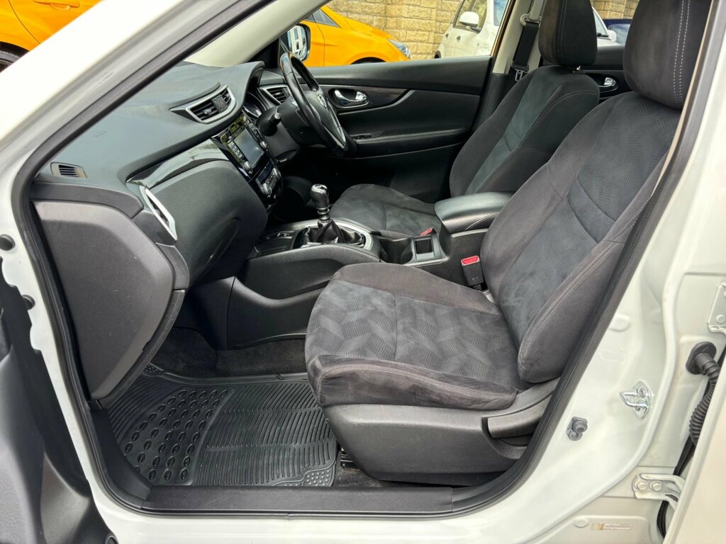 Nissan X-Trail  Black #24