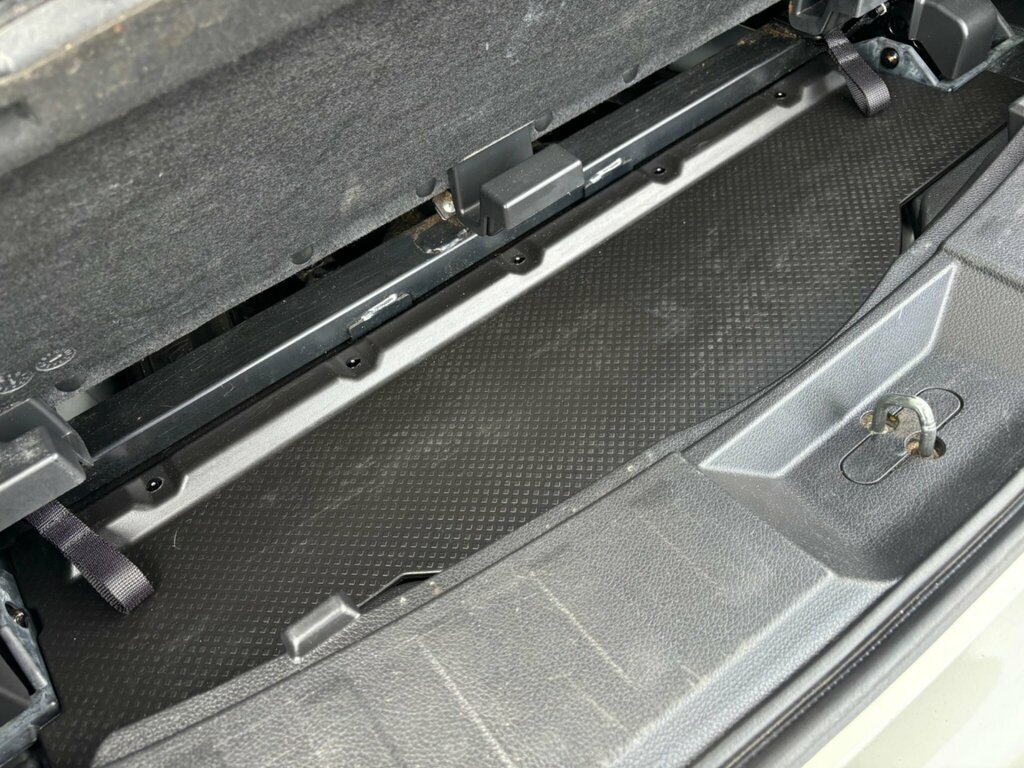 Nissan X-Trail  Black #32