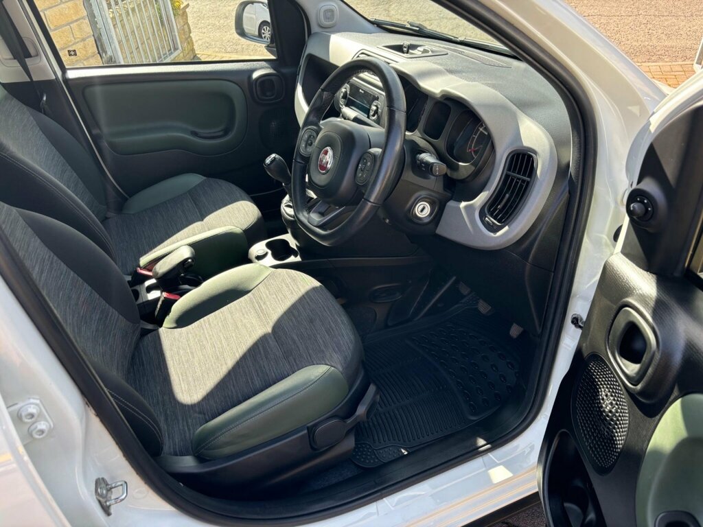 Fiat Panda 1.2 Lounge Euro 6 Red #18