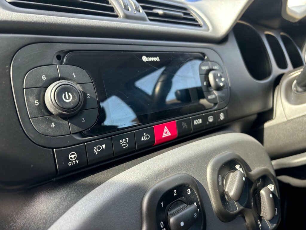 Fiat Panda 1.2 Lounge Euro 6 Red #33