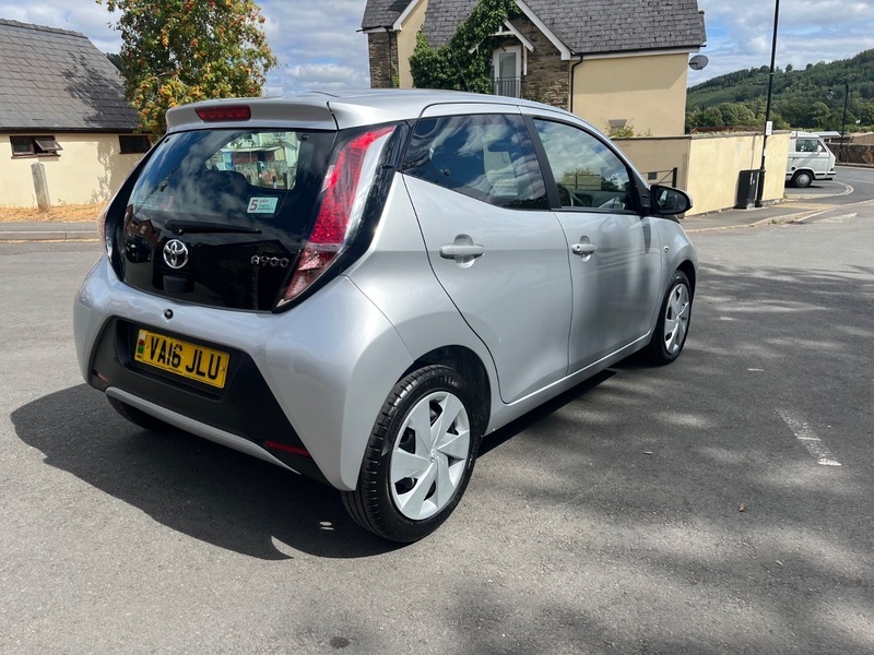Toyota Aygo Vvt-i X-play X-shift Silver #5