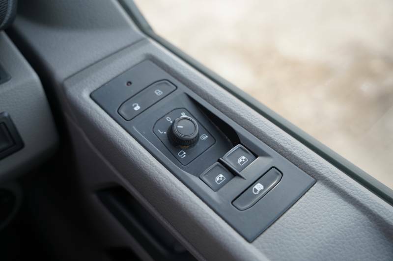 Volkswagen Transporter T28 Panel Van Highline Swb 110 Ps 2.0 Tdi 5Sp Manu Blue #17