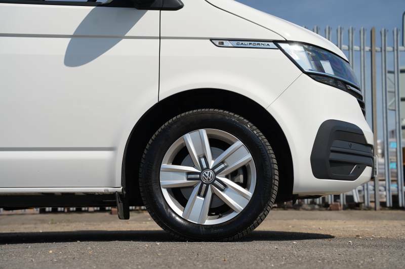Volkswagen California Ocean Green #17
