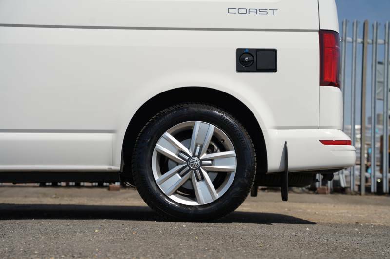Volkswagen California Ocean Green #15