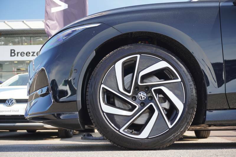 Volkswagen ID.7 86Kwh Match Pro S Plus Black #5