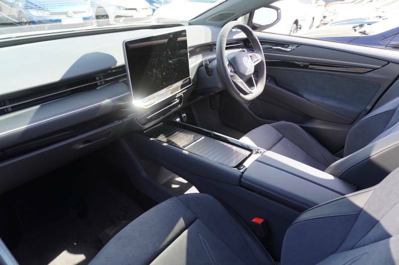 Volkswagen ID.7 86Kwh Match Pro S Plus Black #2
