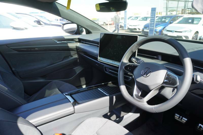 Volkswagen ID.7 86Kwh Match Pro S Plus Black #6