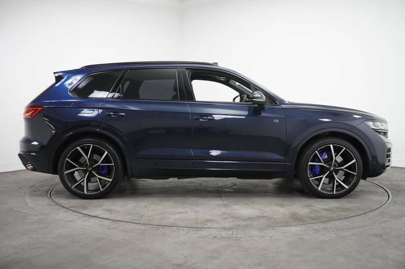 Volkswagen Touareg V6 Tsi Ehybrid 4Motion Tip R Blue #4