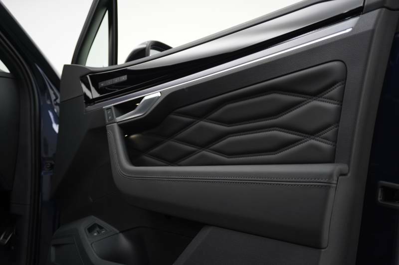 Volkswagen Touareg 3.0 Tsi Ehybrid 4Motion Elegance Tip Black #30