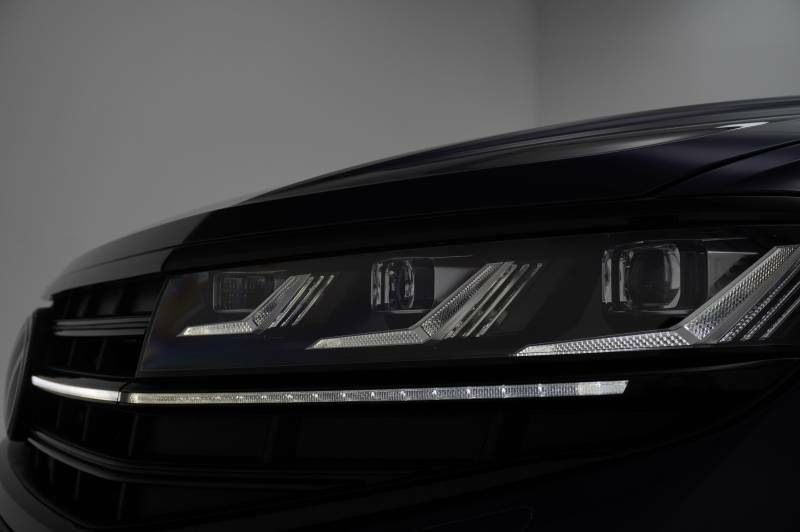 Volkswagen Touareg 3.0 Tsi Ehybrid 4Motion Elegance Tip Black #52