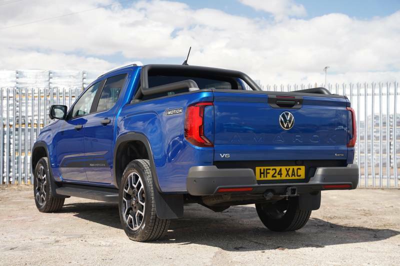 Volkswagen Amarok Dcab Pick Up V6 Tdi 240 4M Panamericana Blue #3