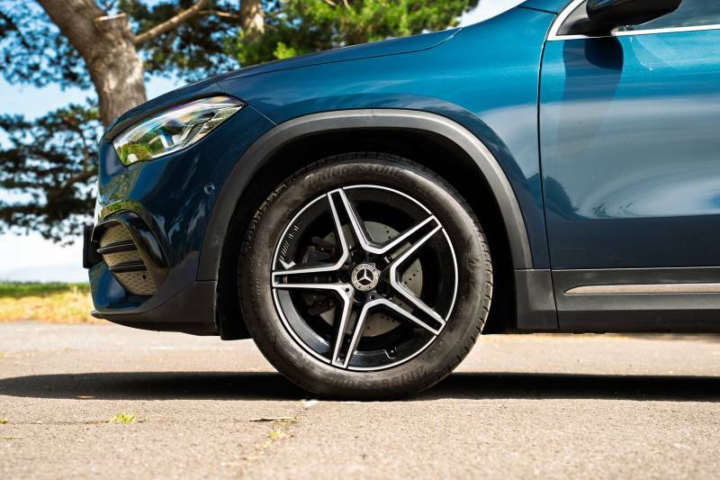 Mercedes-Benz GLA Class Gla 200 Executive Amg Line Blue #5