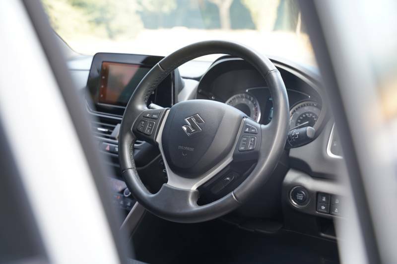 Suzuki S Cross 1.5 Hybrid Ultra Allgrip Ags Red #16