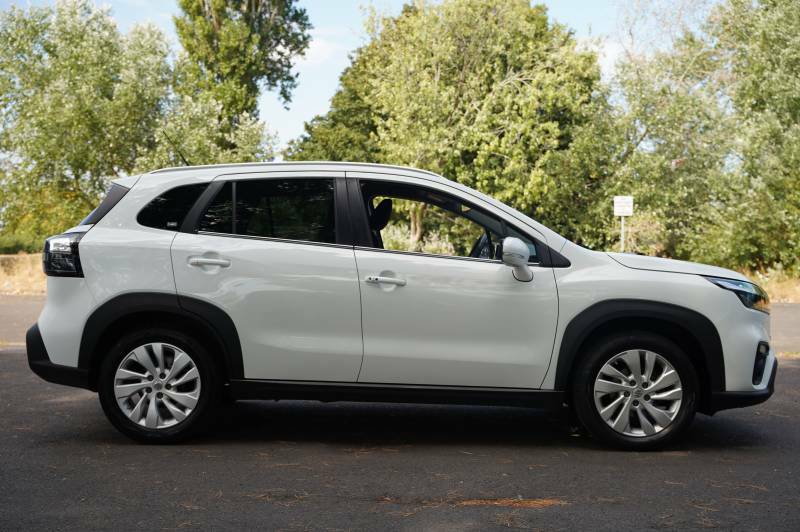 Suzuki S Cross Boosterjet 48V Hybrid Motion White #4