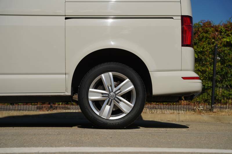 Volkswagen Transporter T32 Tdi 150 Van Dsg Highline Swb - 2023 72 Blue #32