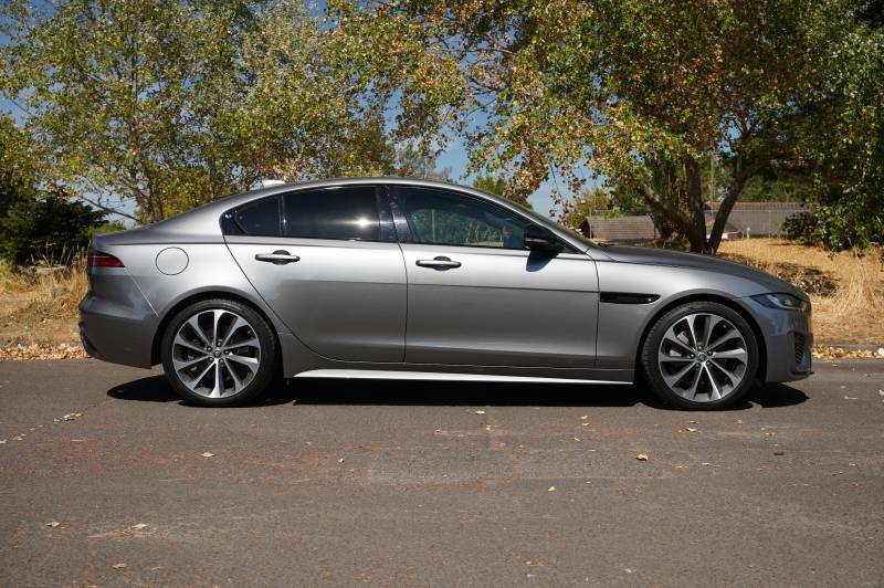 Jaguar XE D200 R-dynamic Se Black Grey #4
