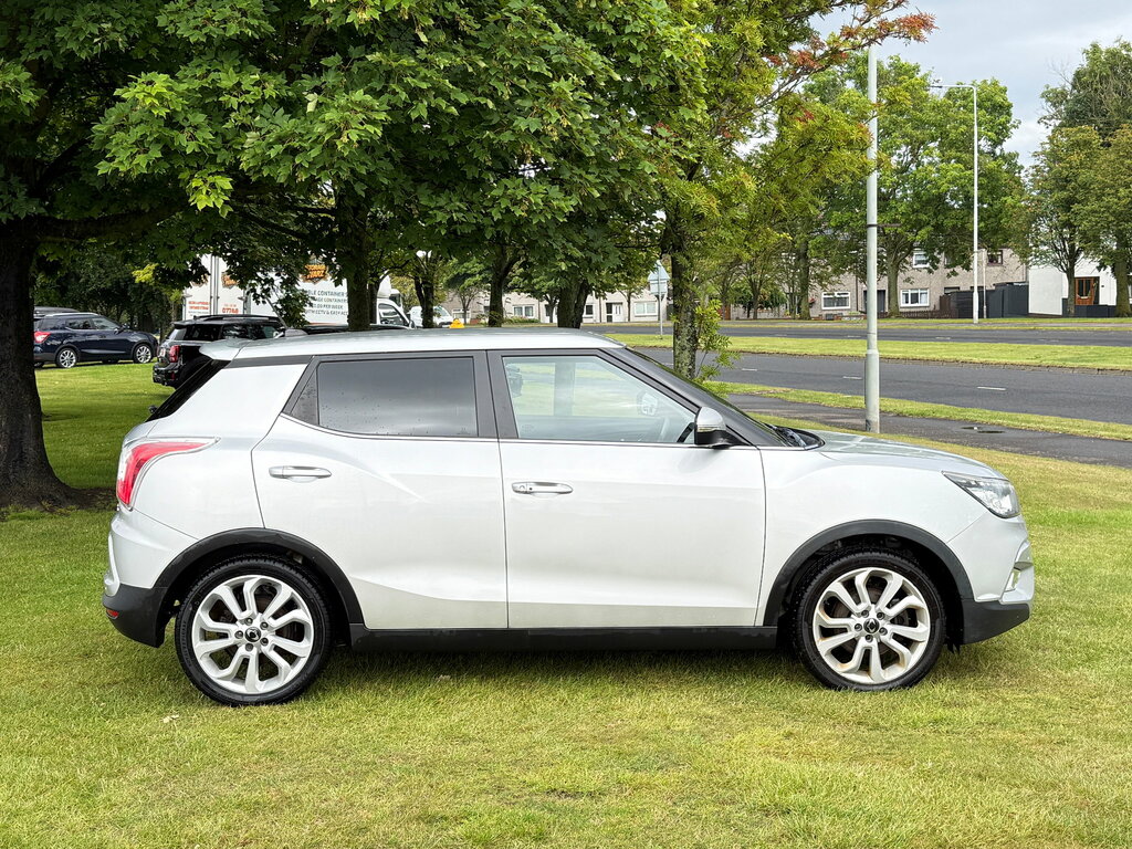 SsangYong Tivoli 1.6 E-xgi Elx Suv Euro 6 Ss Silver #5
