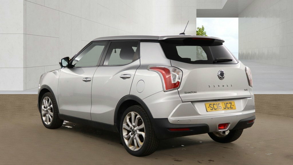 SsangYong Tivoli 1.6 E-xgi Elx Suv Euro 6 Ss Silver #3