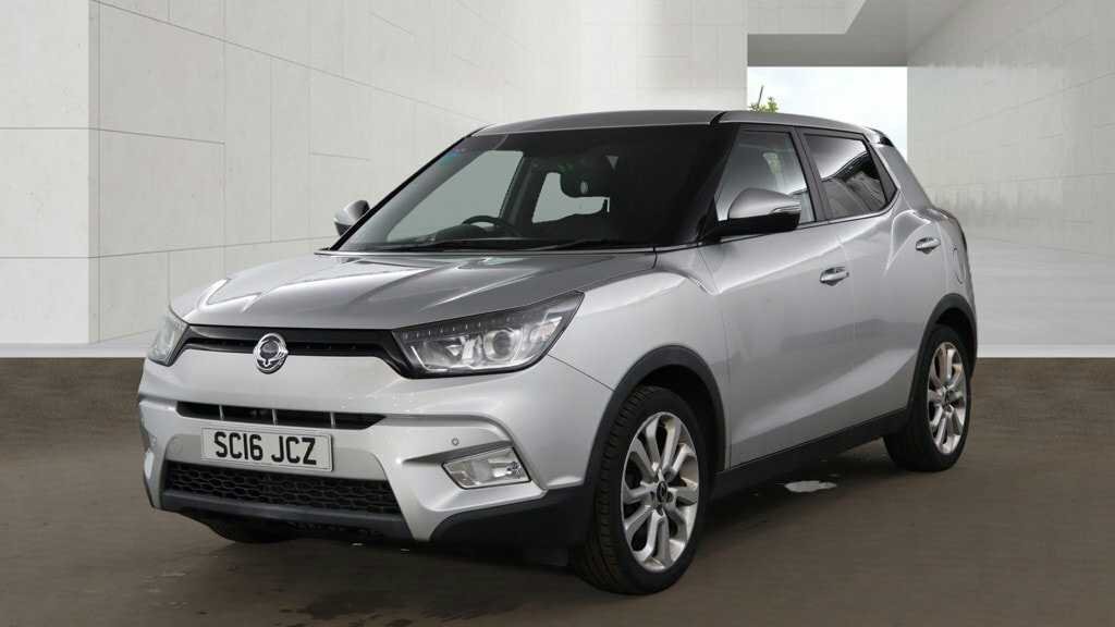 SsangYong Tivoli 1.6 E-xgi Elx Suv Euro 6 Ss Silver #2