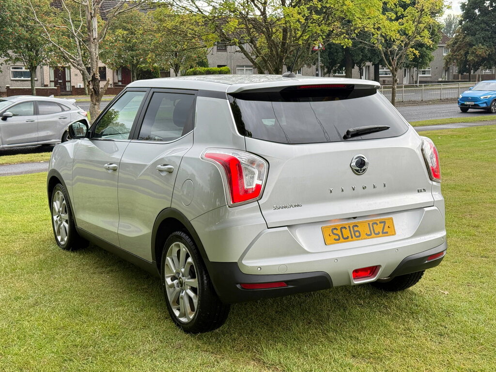 SsangYong Tivoli 1.6 E-xgi Elx Suv Euro 6 Ss Silver #3