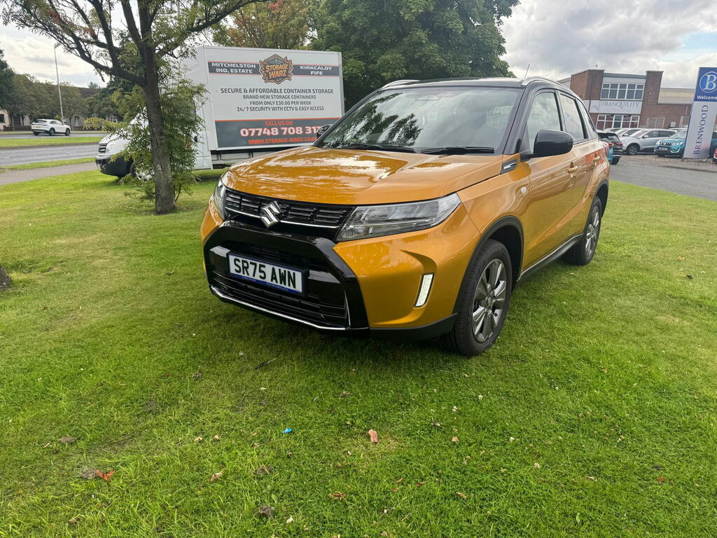 Suzuki Vitara 1.4 Boosterjet Mhev Motion Suv Hybrid M Yellow #2