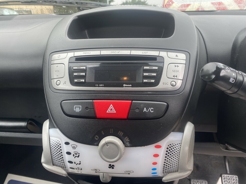 Toyota Aygo Hatchback 1.0 Vvt-i Ice 201262 Silver #5
