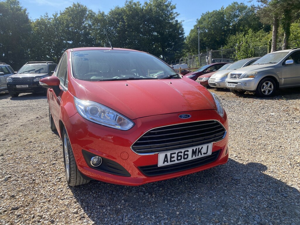 Ford Fiesta 1.0 T Ecoboost Zetec Red