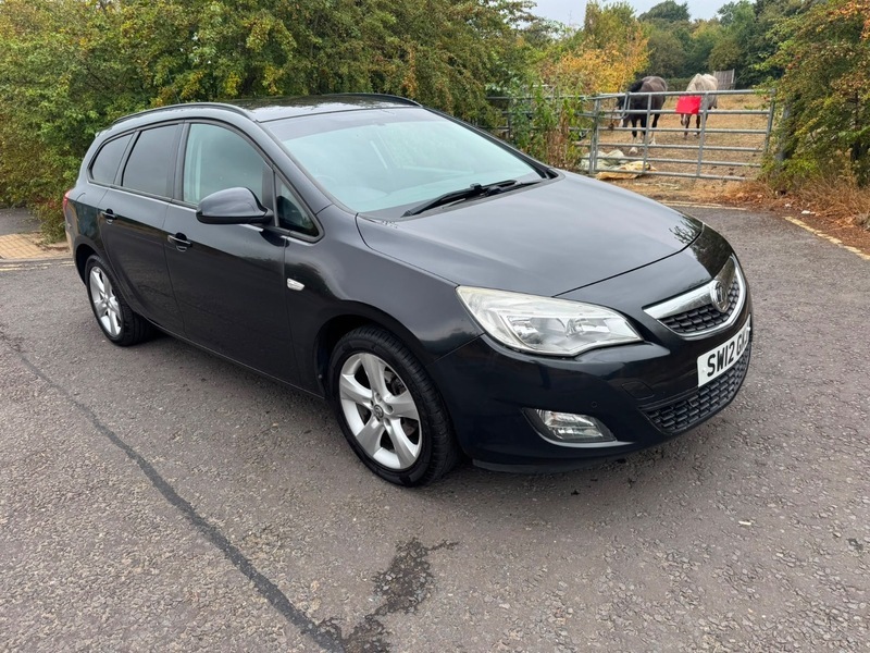 Vauxhall Astra Exclusiv Black #2