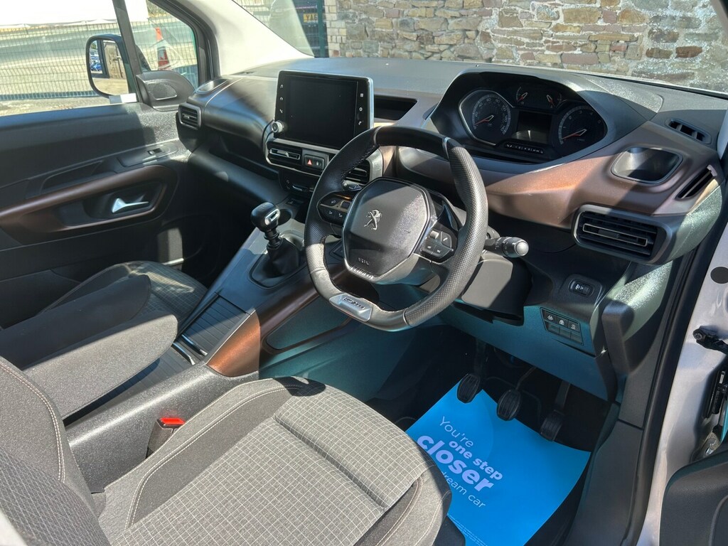 Peugeot Rifter 1.5 Bluehdi 130 Gt Line Grey #5