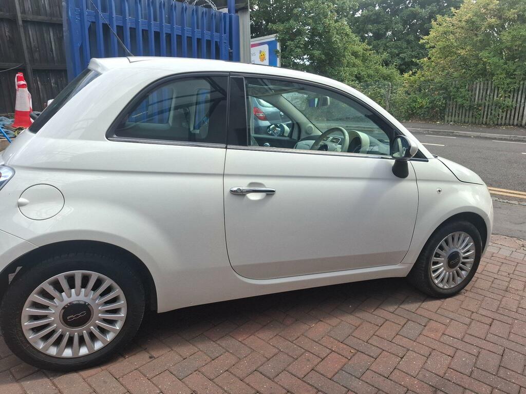 Fiat 500 Lounge White #4