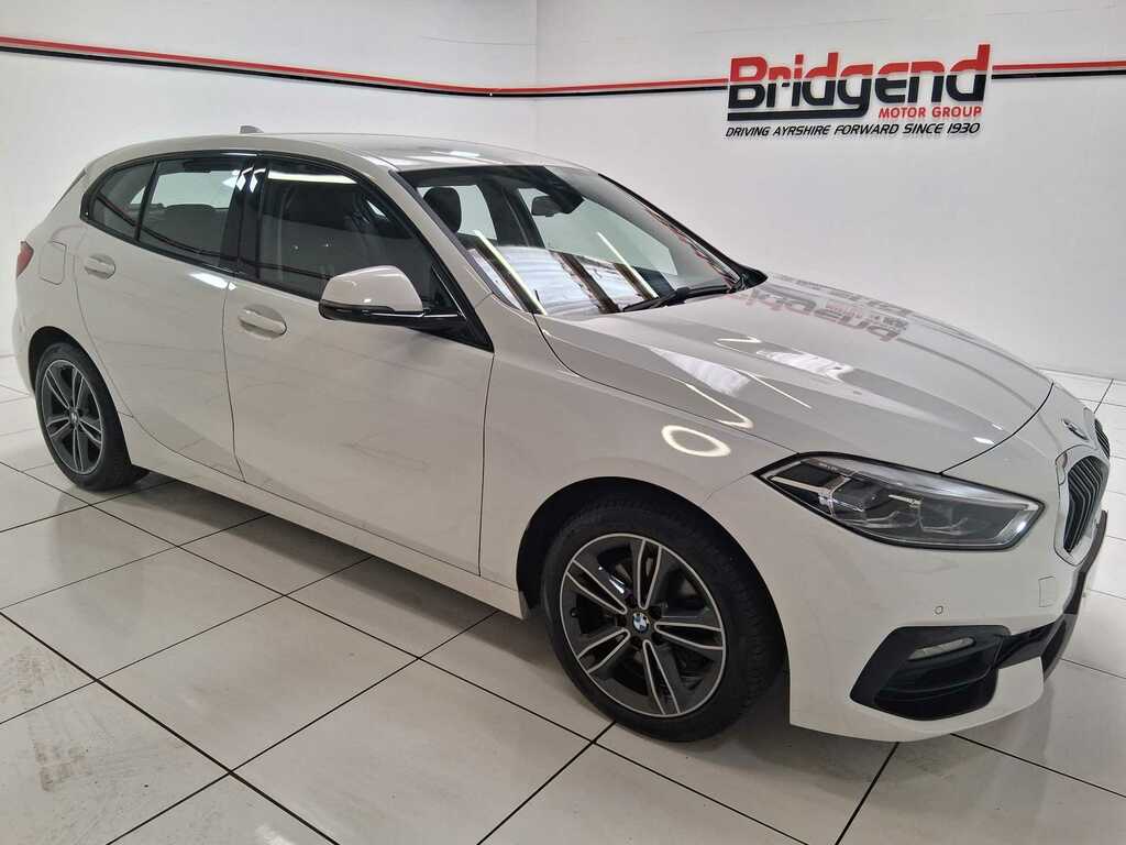 BMW 1 Series 1.5 118I Sport Hatchback ST69TWE White #2