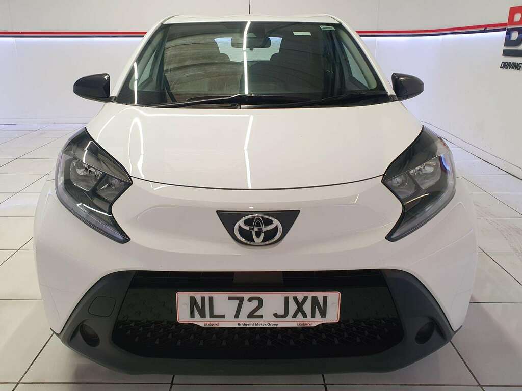 Toyota Aygo 1.0 Vvt-i Pure Hatchback White