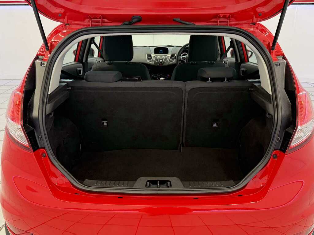Ford Fiesta 1.25 Style Hatchback Red #5